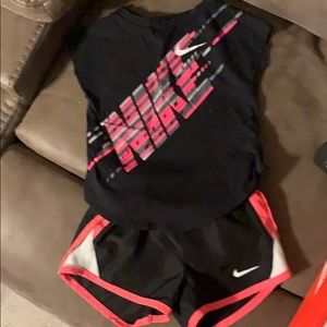 Nike 2 piece short set 2T